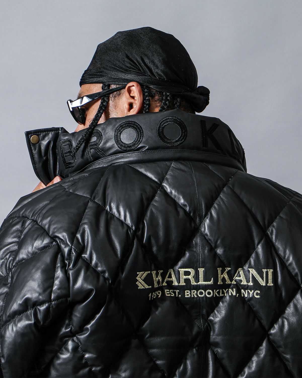 ブラック：180cm（Mサイズ着用）フード無しVer