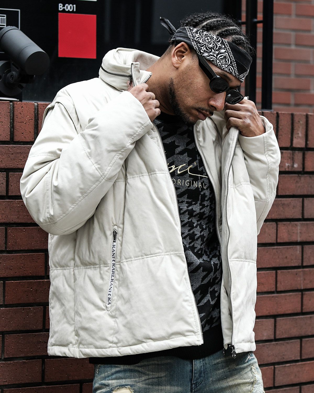 Karl Kani] ポリスウェード Wフロント 袖脱着 ダウンジャケット | PEET