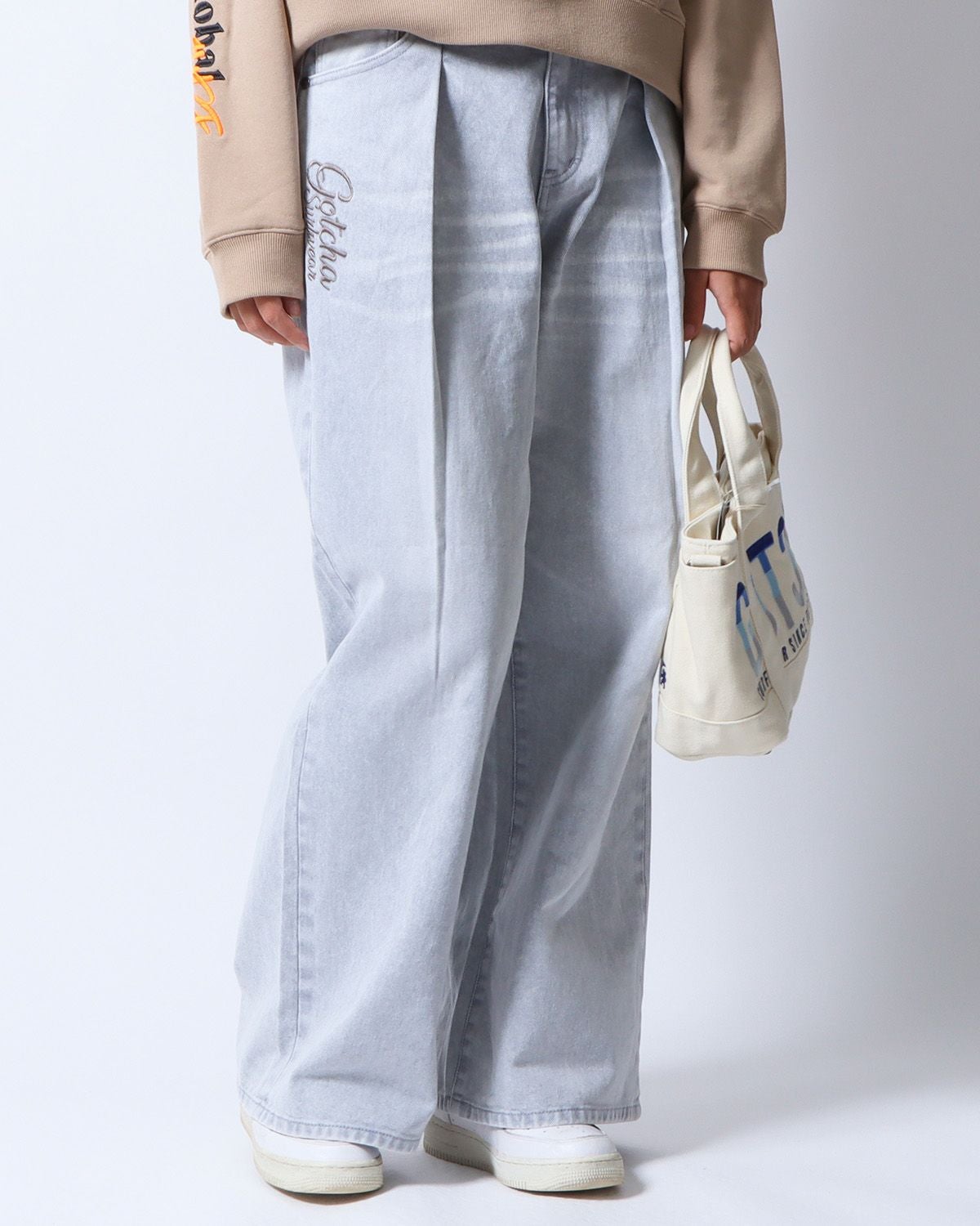 グレー：167cm(Lサイズ着用)