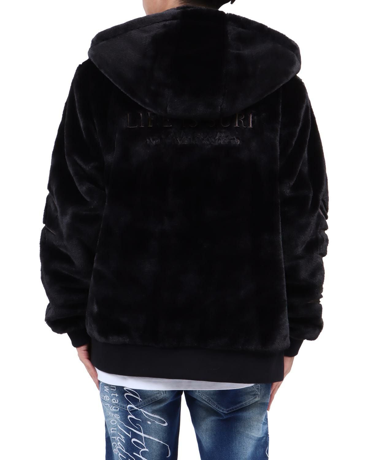 ブラック：173cm63kg(Lサイズ着用)