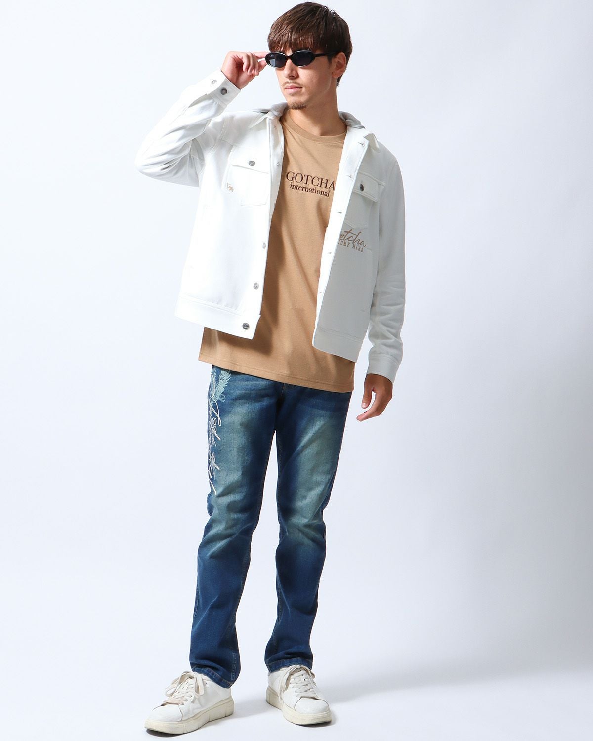 オフホワイト：180cm/70kg(Lサイズ着用)