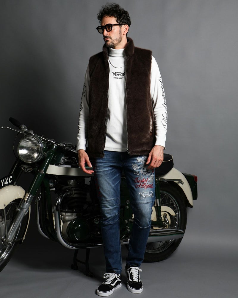 ブラウン:186cm(XLサイズ着用) ベストVer