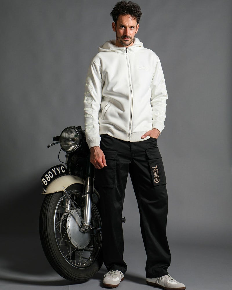 オフホワイト:186cm(Lサイズ着用)