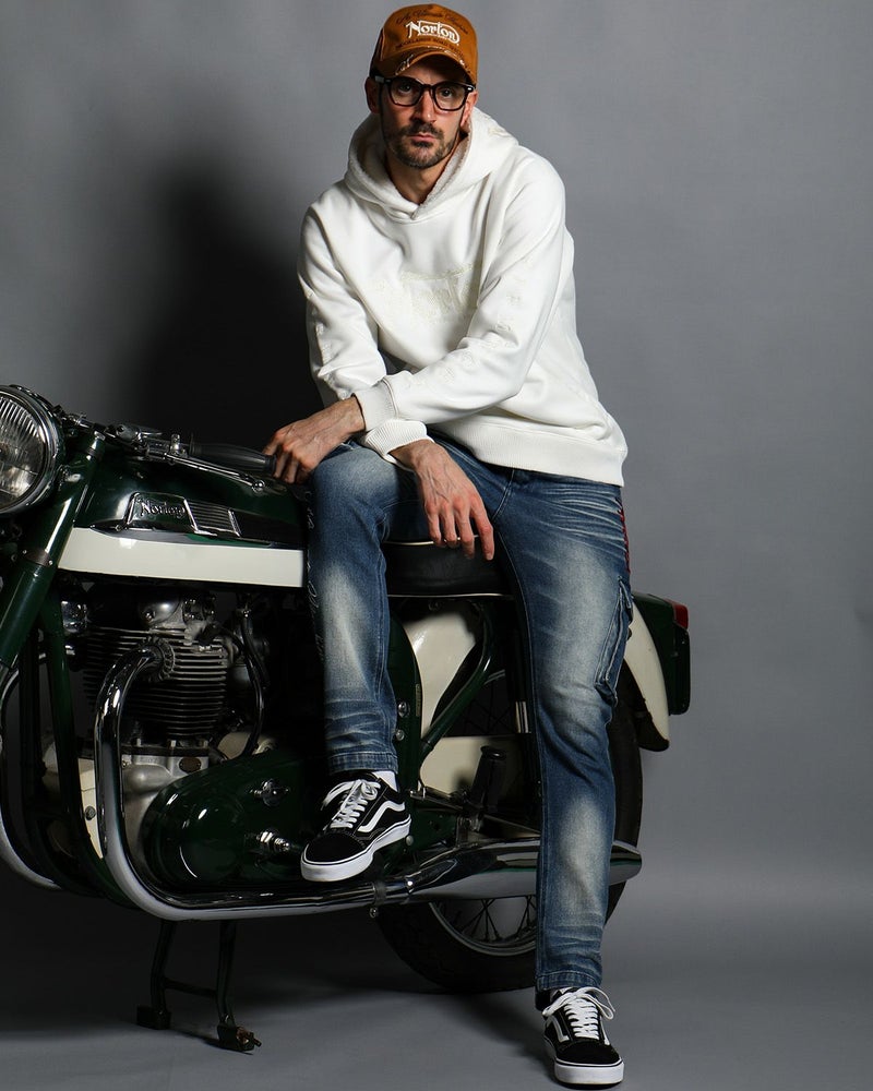 オフホワイト:186cm(Lサイズ着用)