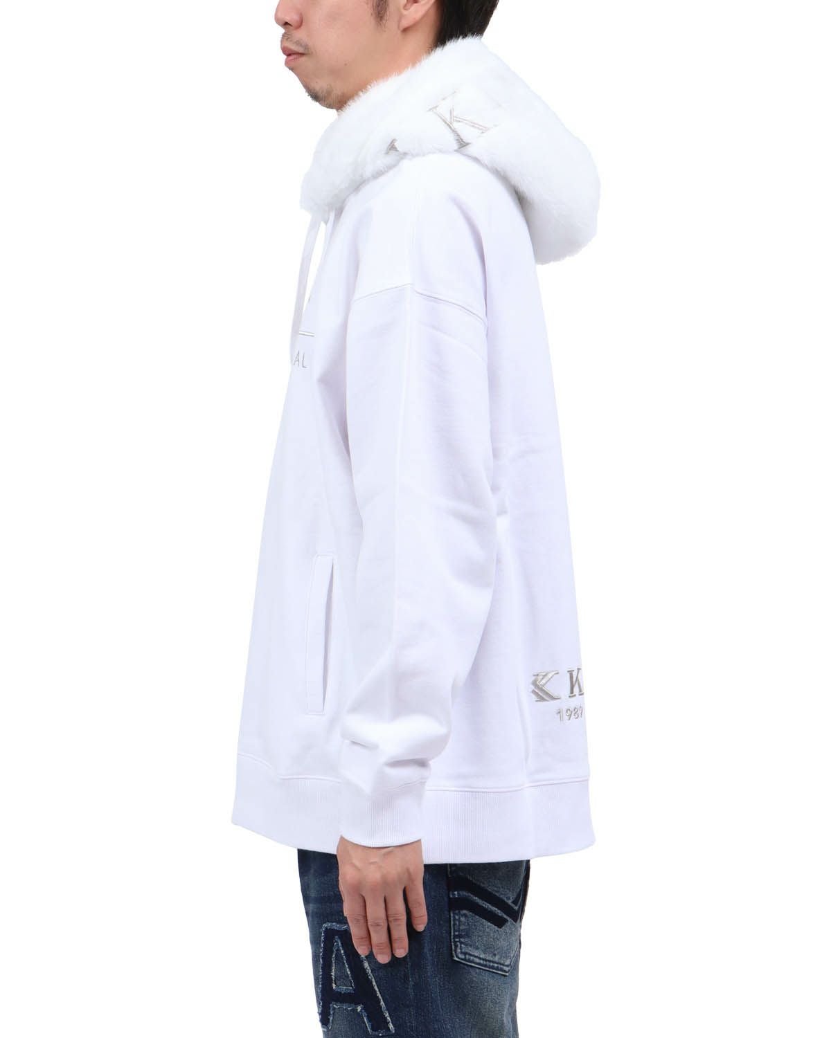 ホワイト：174cm62kg(Lサイズ着用)