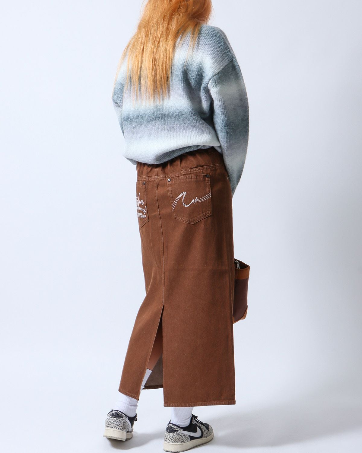 ブラウン：167cm(Lサイズ着用)