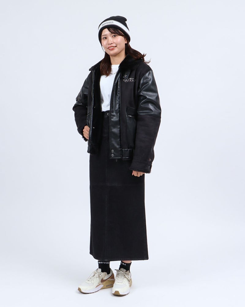 ブラック：161cm(Mサイズ着用)