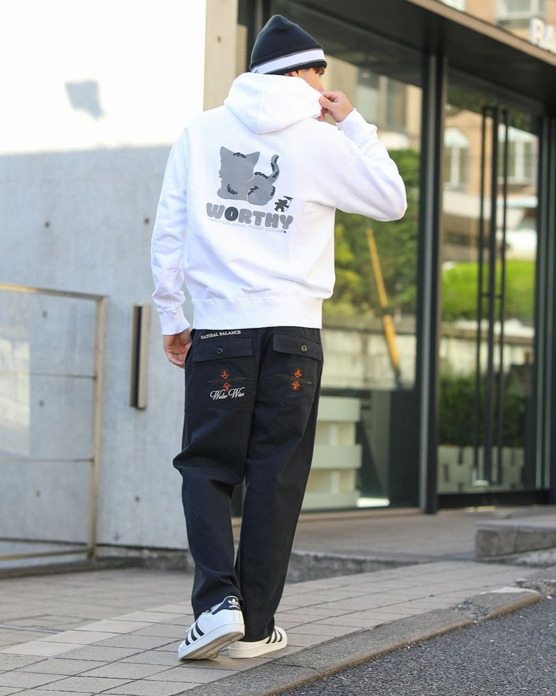 グレー：180cm/70kg(Lサイズ着用)