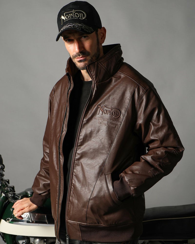 ダークブラウン:186cm(Lサイズ着用)