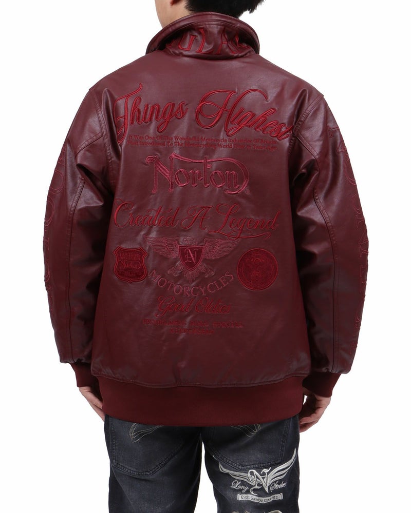 ワイン：173cm63kg(Lサイズ着用)