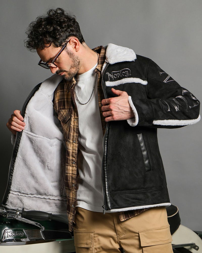 ブラック:186cm(Lサイズ着用)