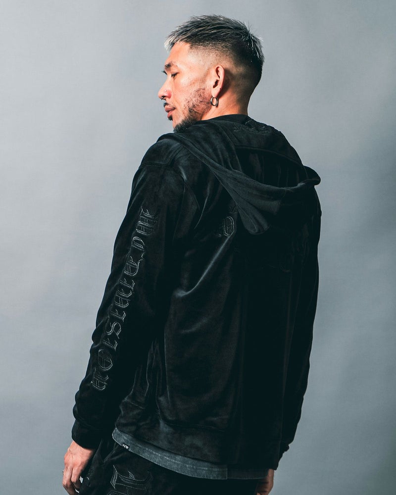 ブラック:183cm(Lサイズ着用)