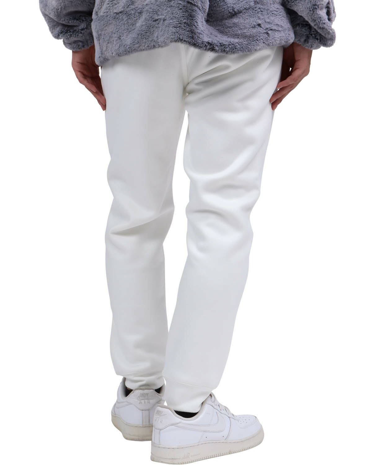 オフホワイト：173cm63kg(Mサイズ着用)