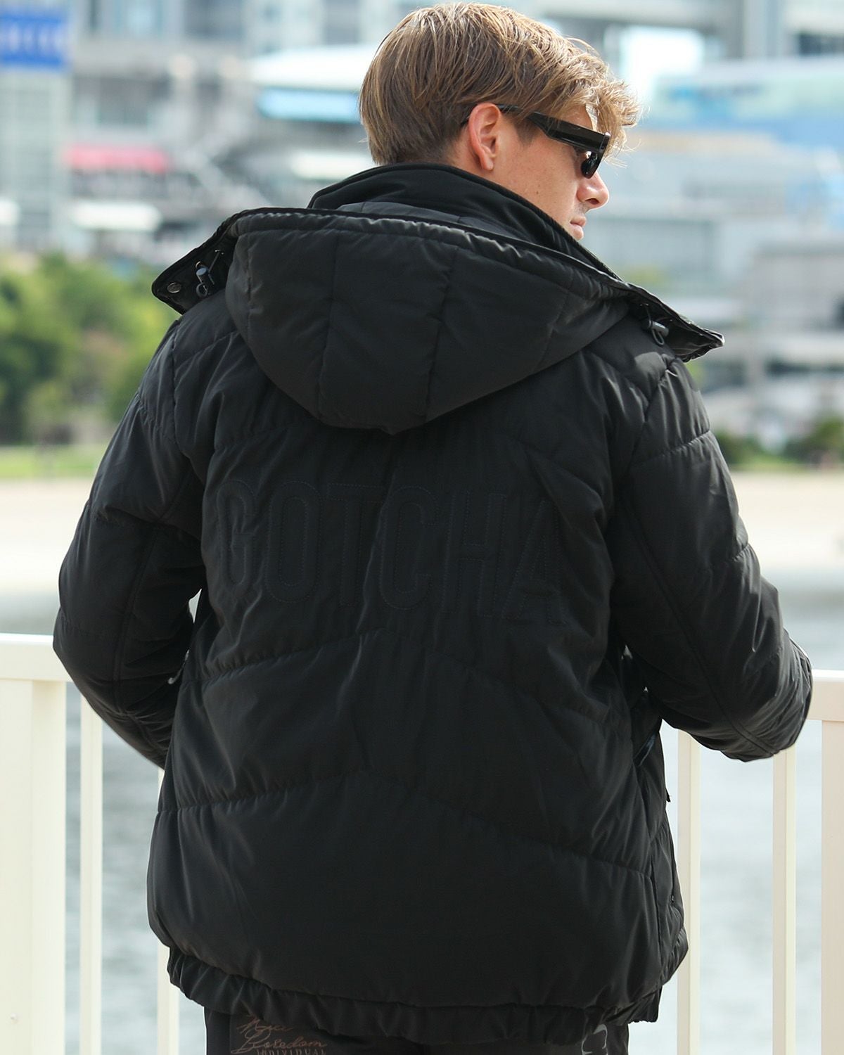 ブラック：183cm/70kg(Lサイズ着用)