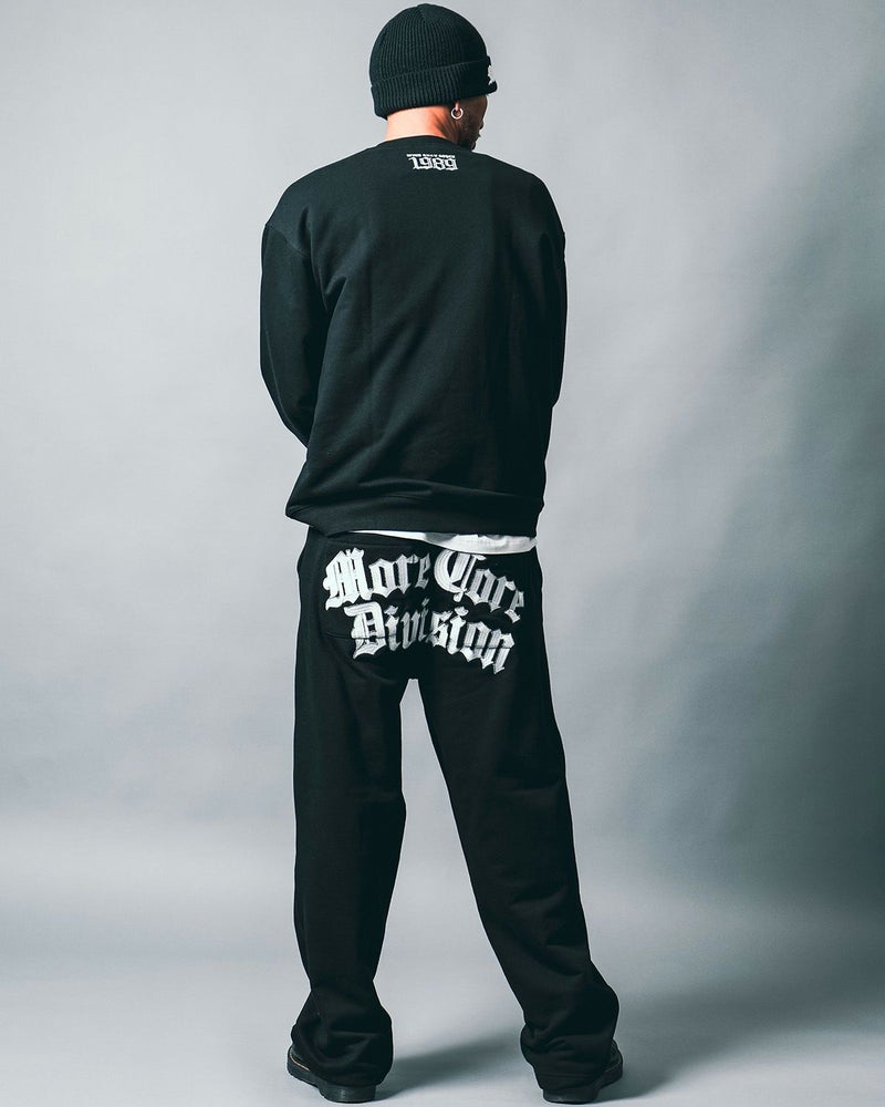 ブラック:183cm(Lサイズ着用)