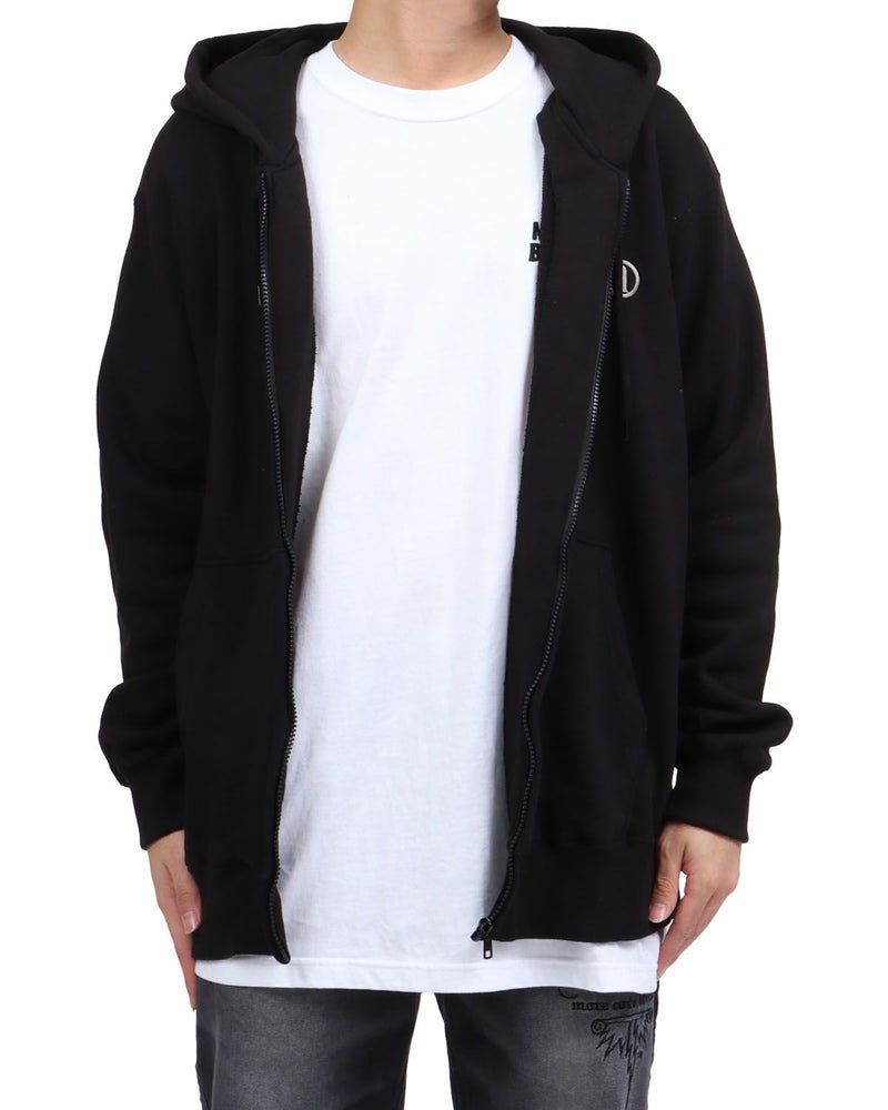 ブラック：173cm63kg(Lサイズ着用)