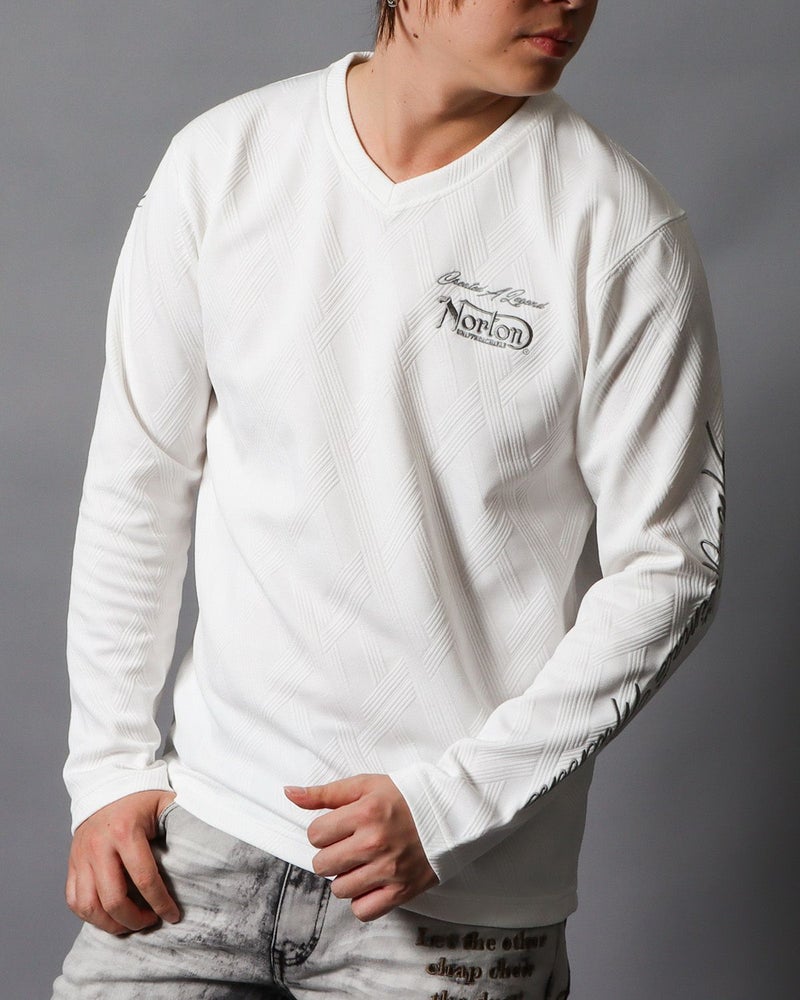 ホワイト：178cm/75kg(Lサイズ着用)