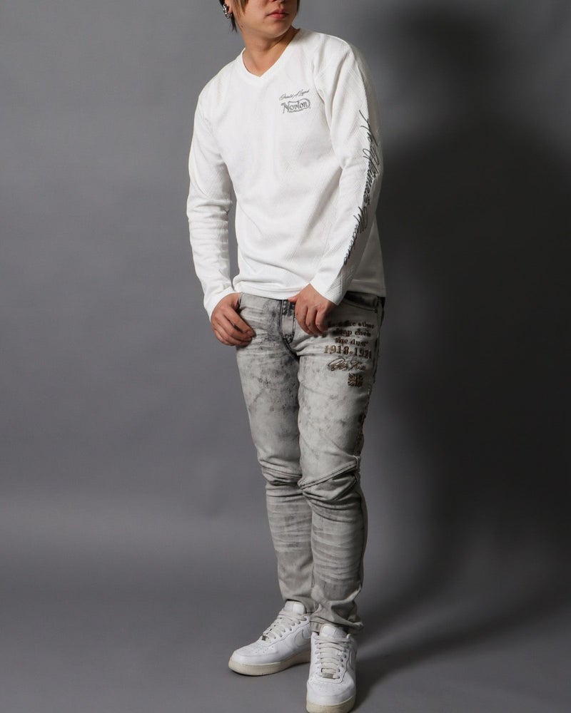 ホワイト：178cm/75kg(Lサイズ着用)