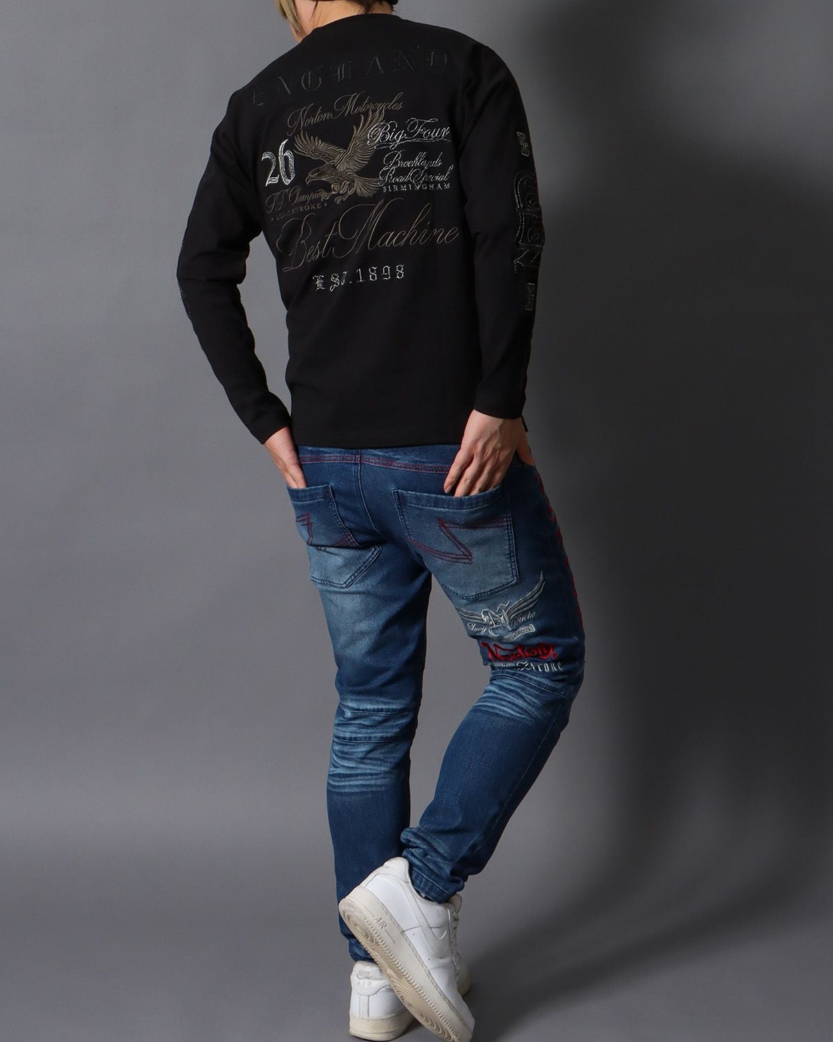 ブラック：178cm/75kg(Lサイズ着用)