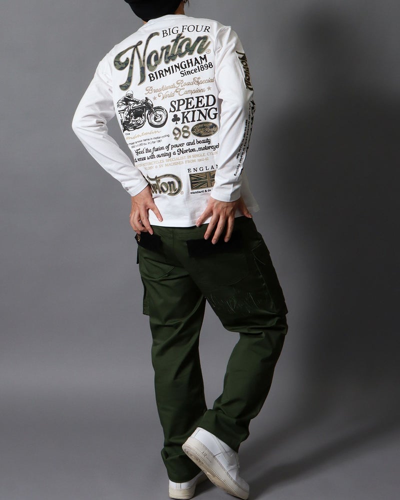 ホワイト：178cm/75kg(Lサイズ着用)