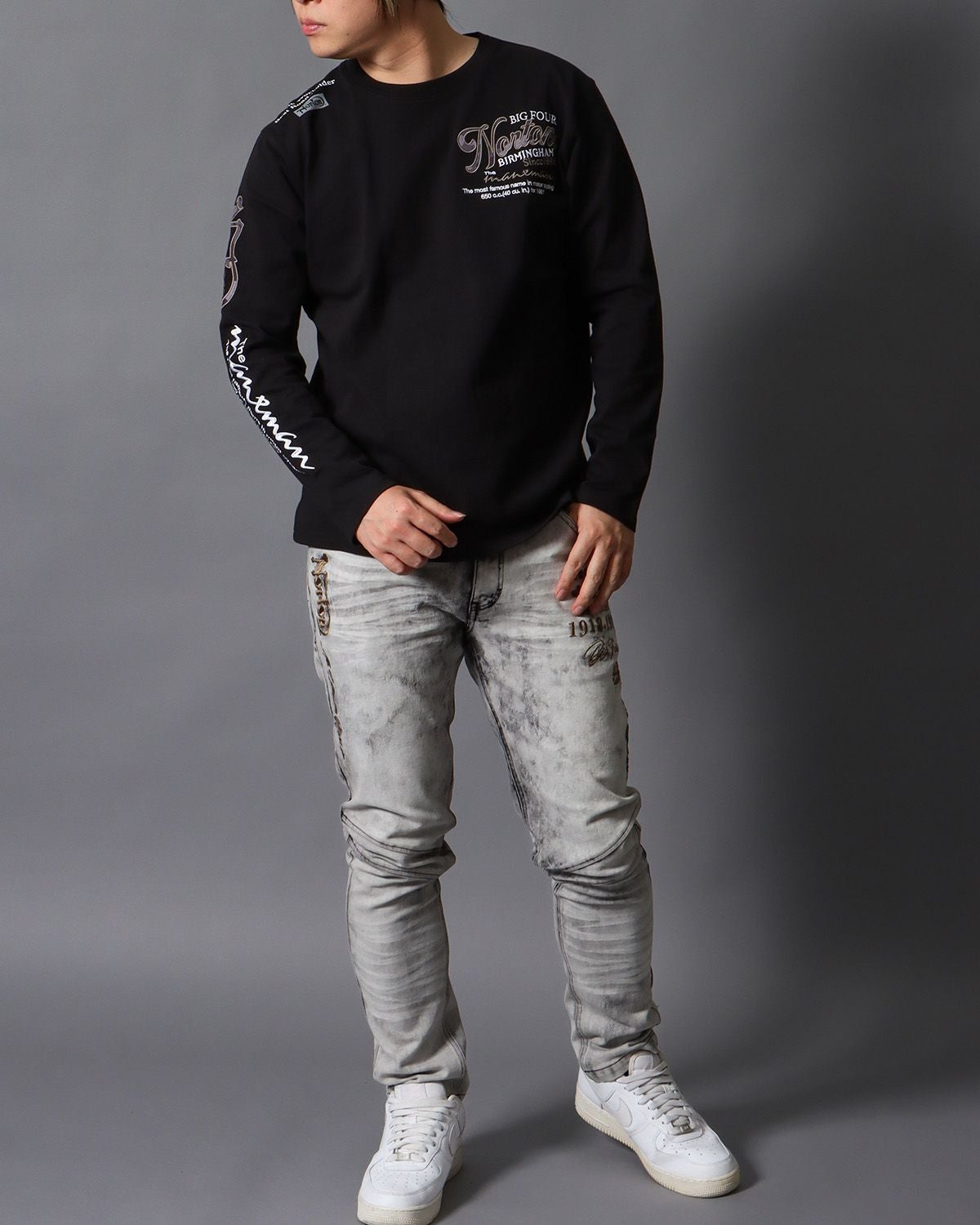 ブラック：178cm/75kg(Lサイズ着用)