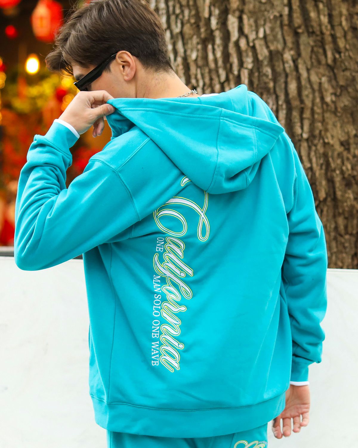 GOTCHA] リミテッド カラーロゴ ジップパーカー | PEET ONLINE STORE