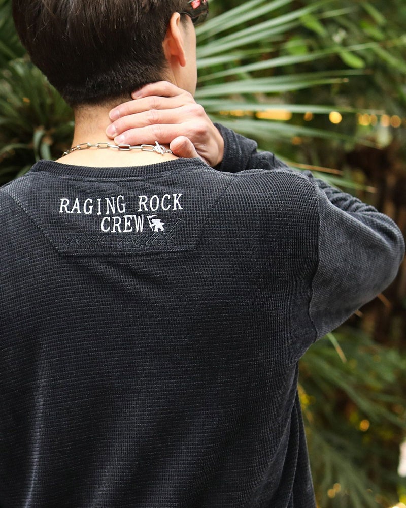 チャコール：180cm/70kg(Lサイズ着用)