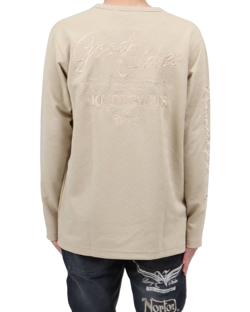 ベージュ：173cm63kg(Lサイズ着用)