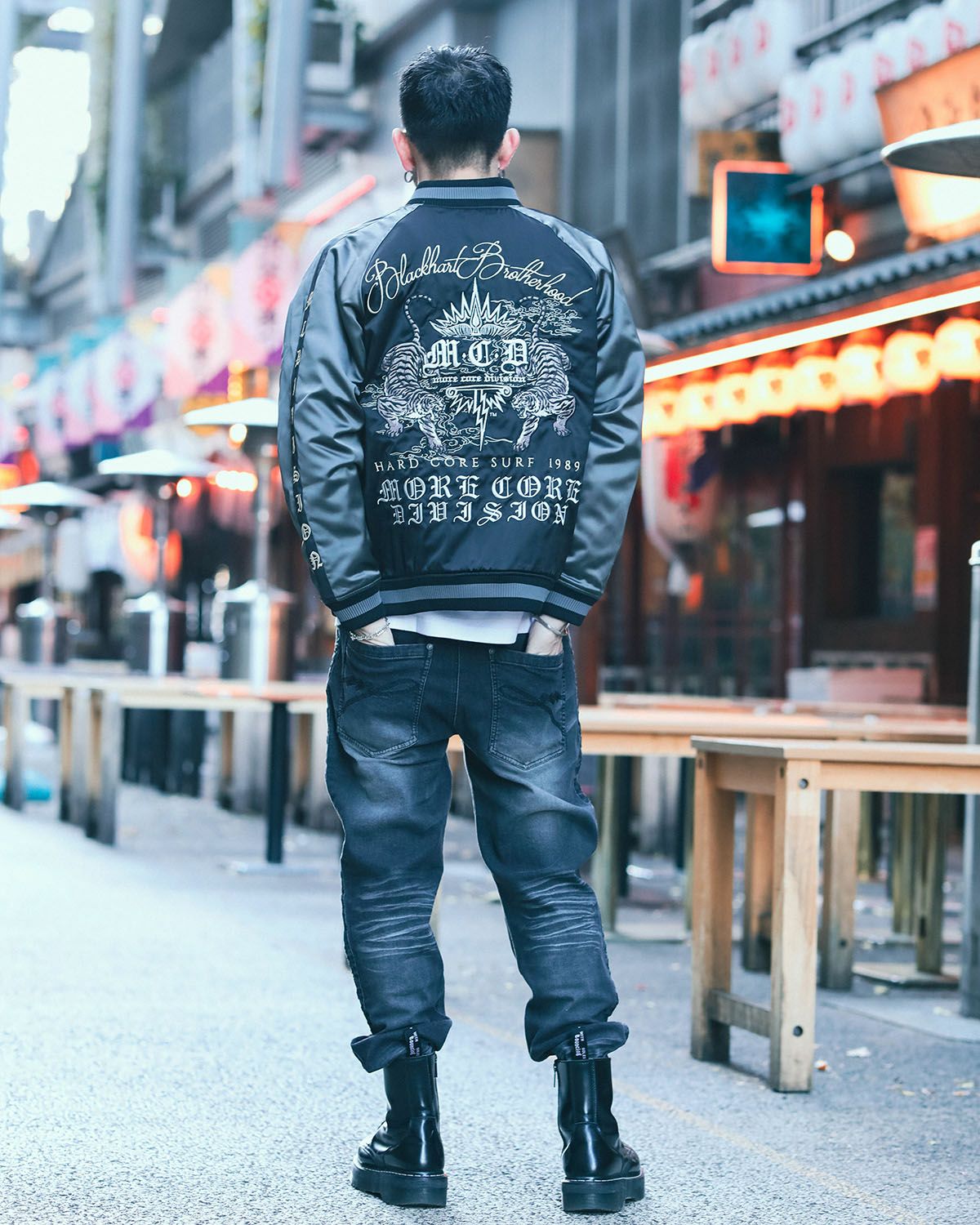 ブラック:183cm(XLサイズ着用)