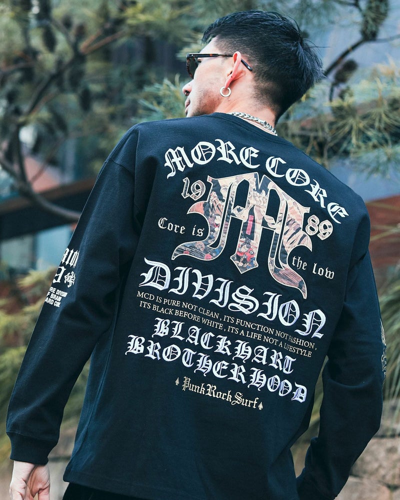 ブラック:183cm(XLサイズ着用)