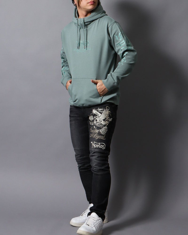 グリーングレー：178cm/75kg(Lサイズ着用)