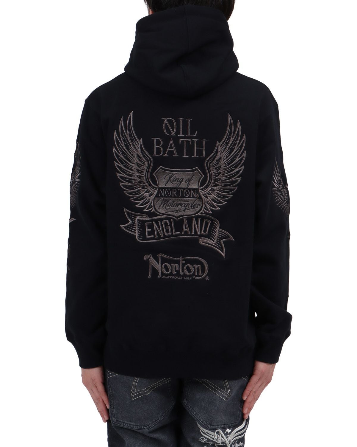 ブラック：174cm62kg(Lサイズ着用)