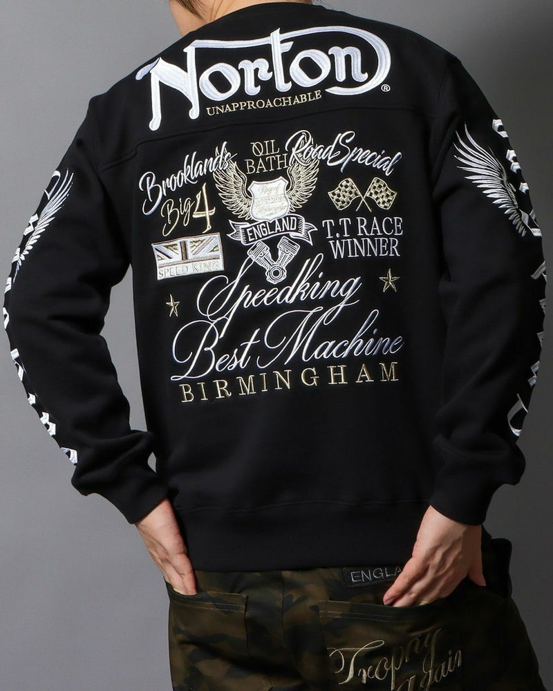 ブラック：178cm/75kg(Lサイズ着用)