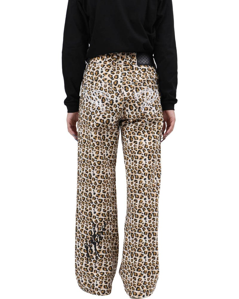 ベージュ：167cm(Lサイズ着用)