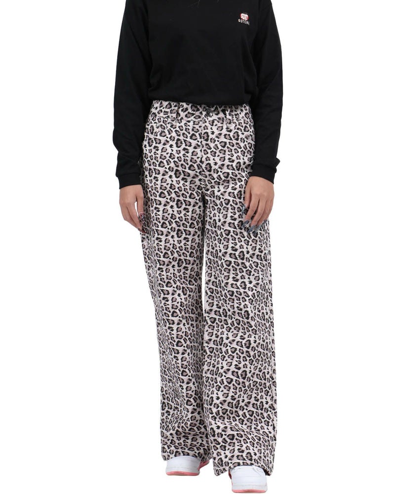 ピンク：167cm(Lサイズ着用)