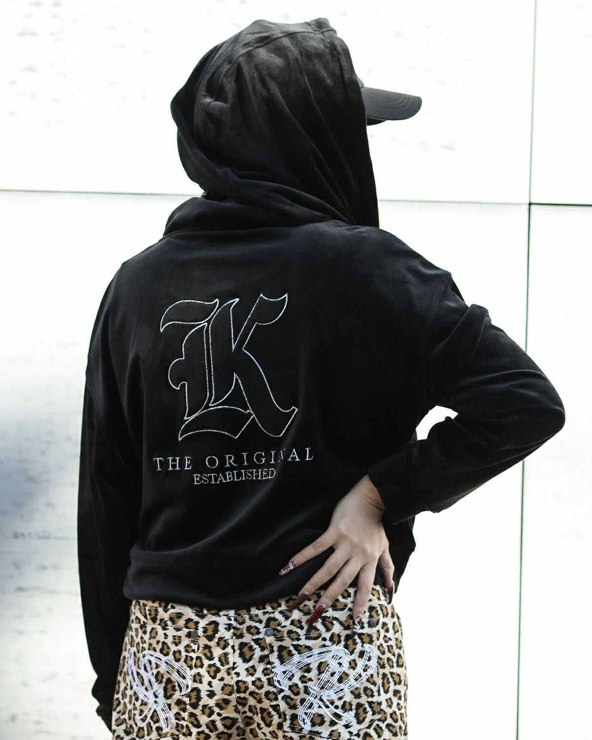 ブラック：167cm(Lサイズ着用)