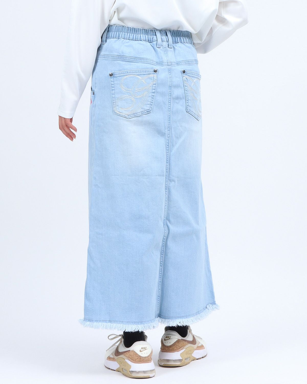 ブリーチ：161cm(Mサイズ着用)