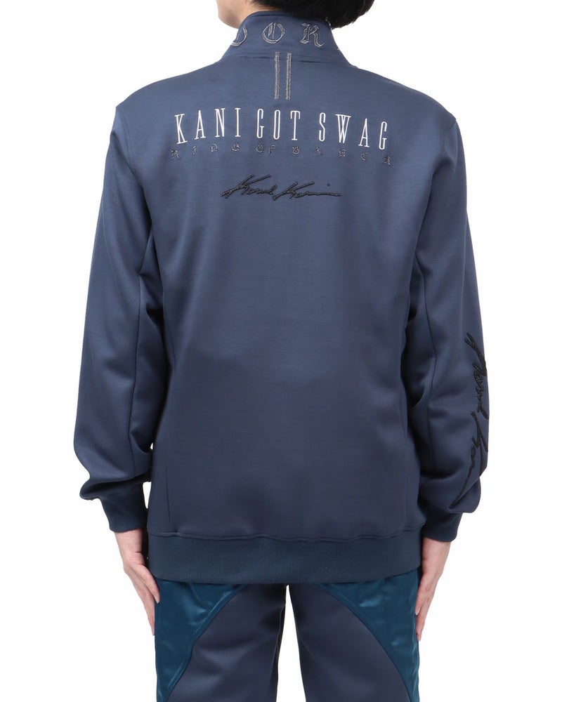 ダークグリーン：173cm63kg(Lサイズ着用)