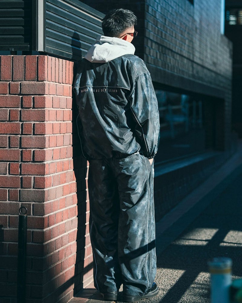 ブラック:183cm(Lサイズ着用)