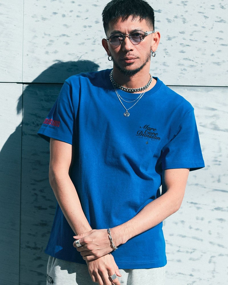 ブルー:183cm(Lサイズ着用)