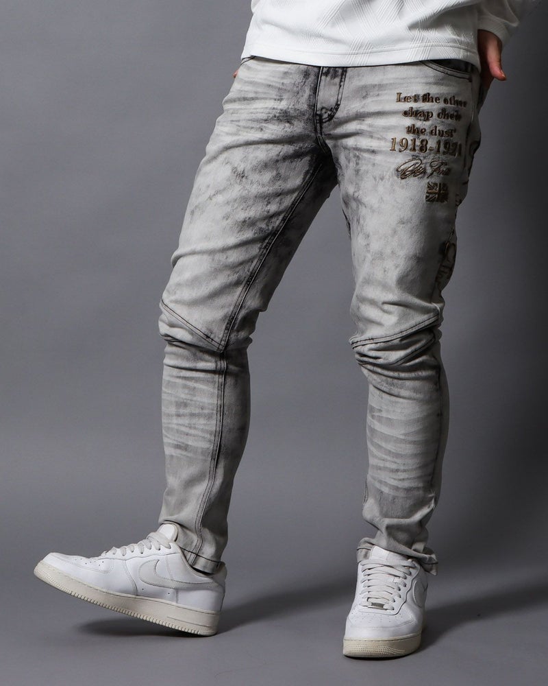 ブラック:178cm/75kg(Mサイズ着用)