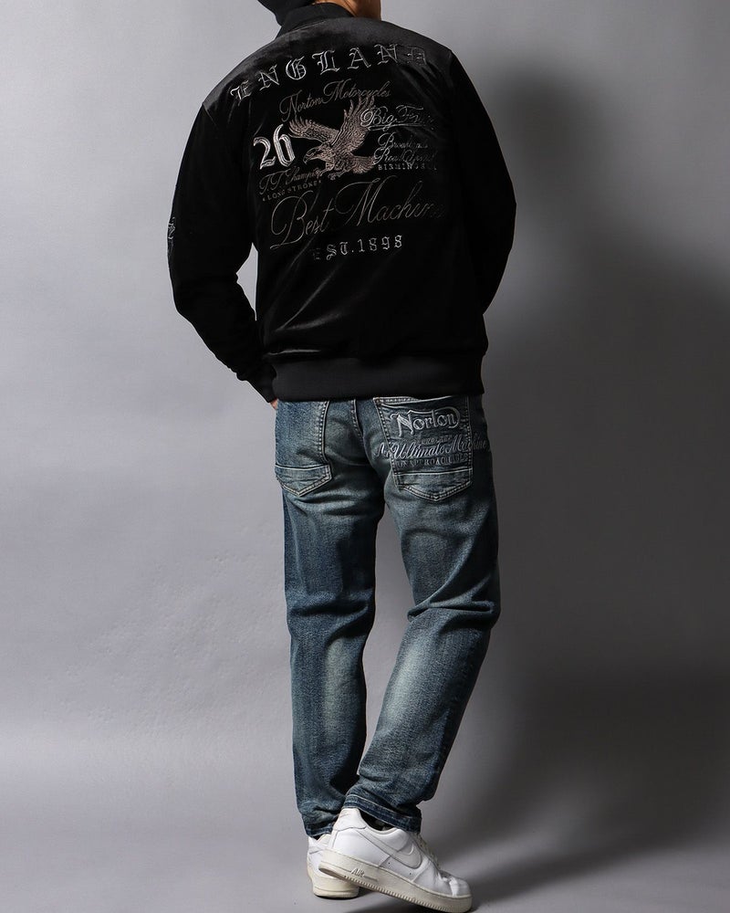 ブラック:178cm/75kg(Lサイズ着用)