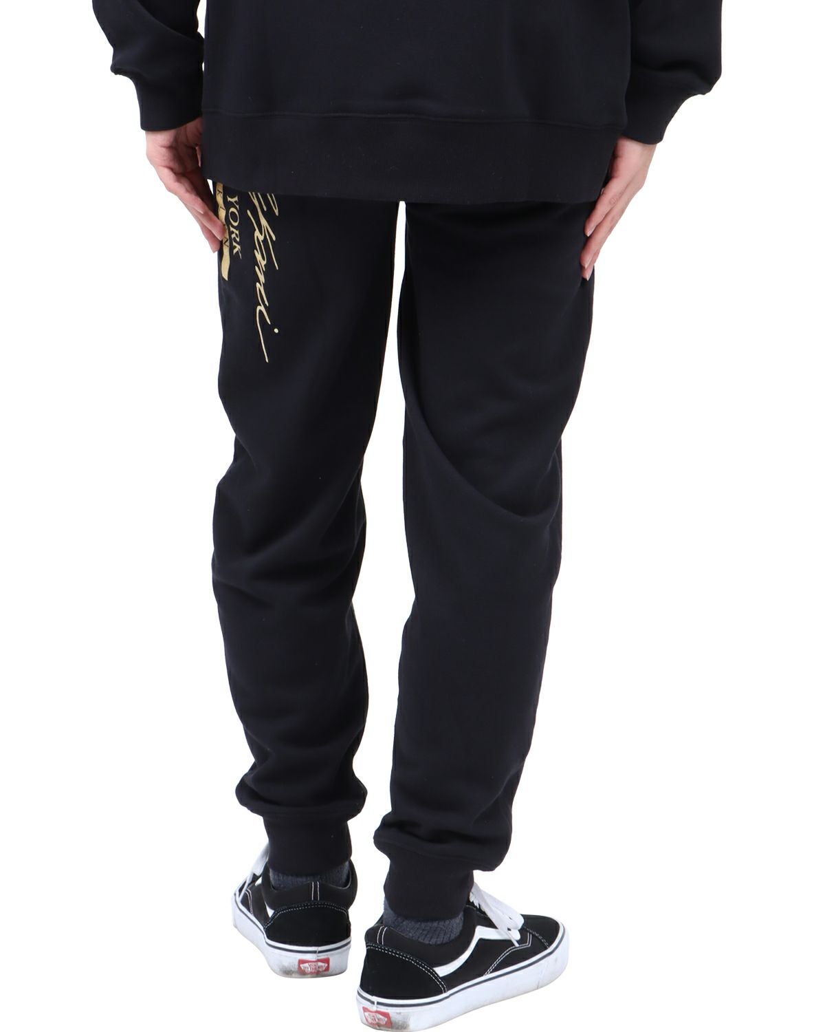 ブラック：173cm63kg(Mサイズ着用)