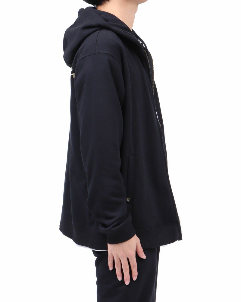 ブラック：173cm63kg(Lサイズ着用)