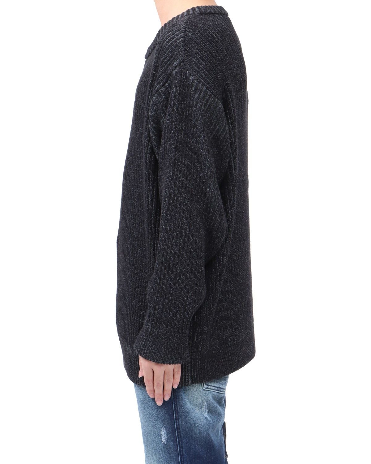 ブラック：173cm63kg(Lサイズ着用)