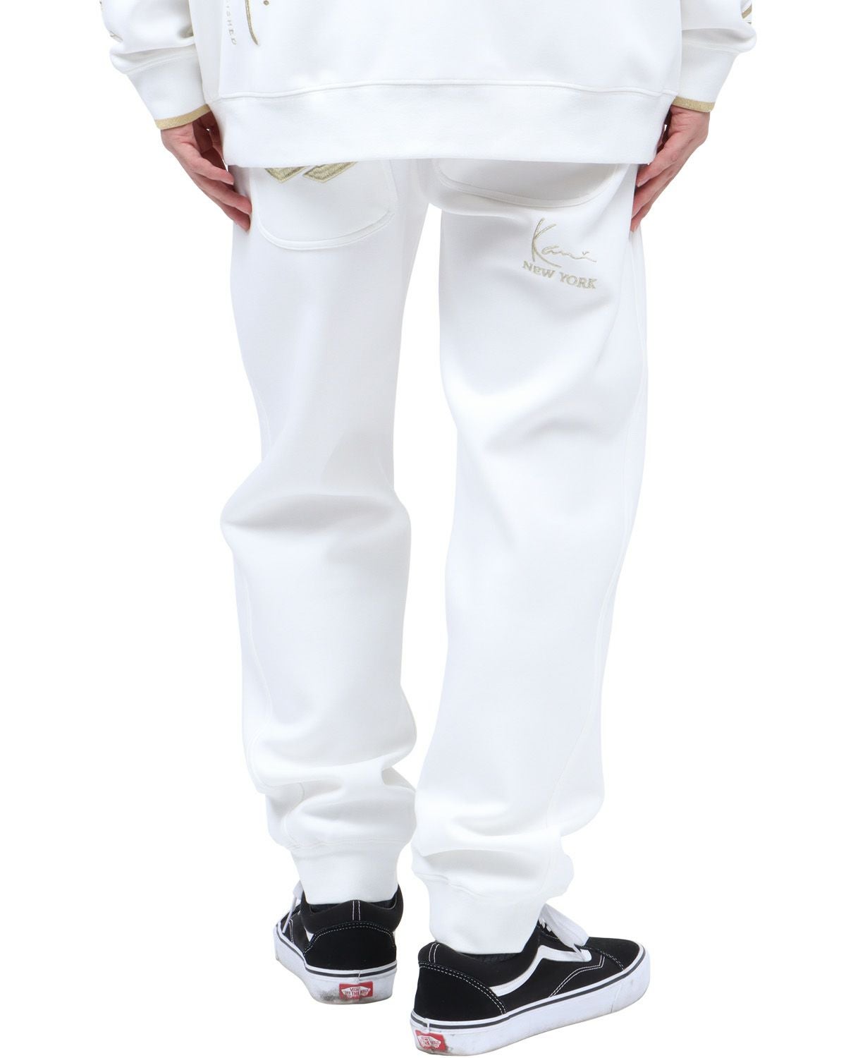 ホワイト：173cm63kg(Lサイズ着用)