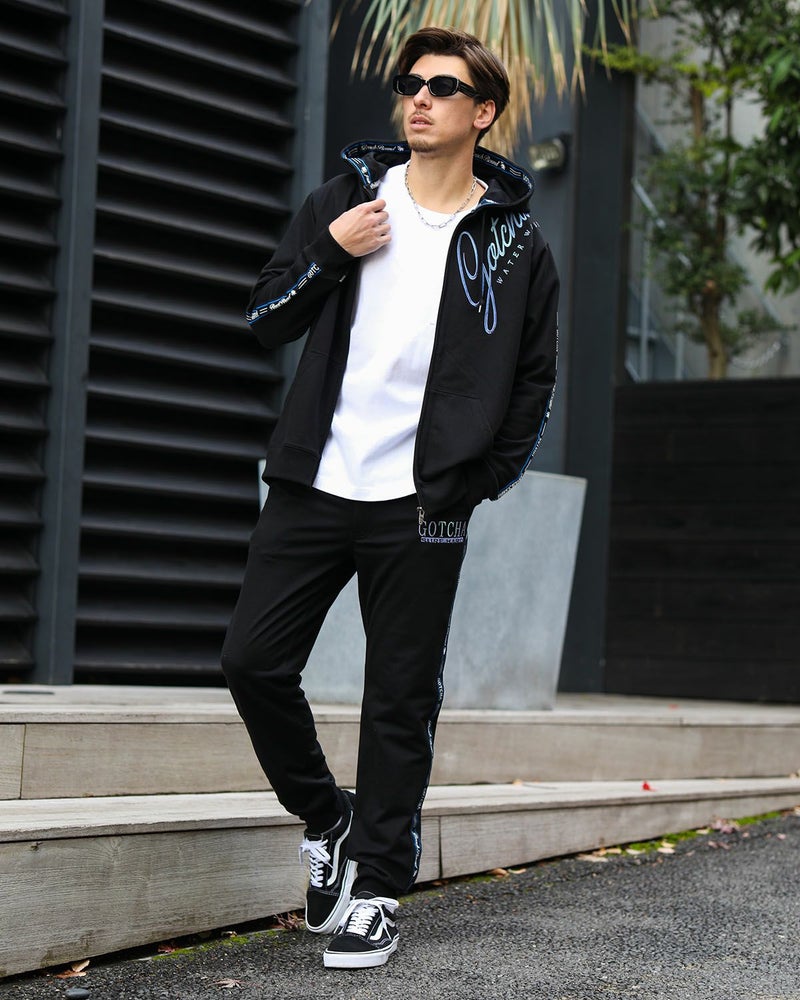 ブラック：180cm/70kg(Lサイズ着用)