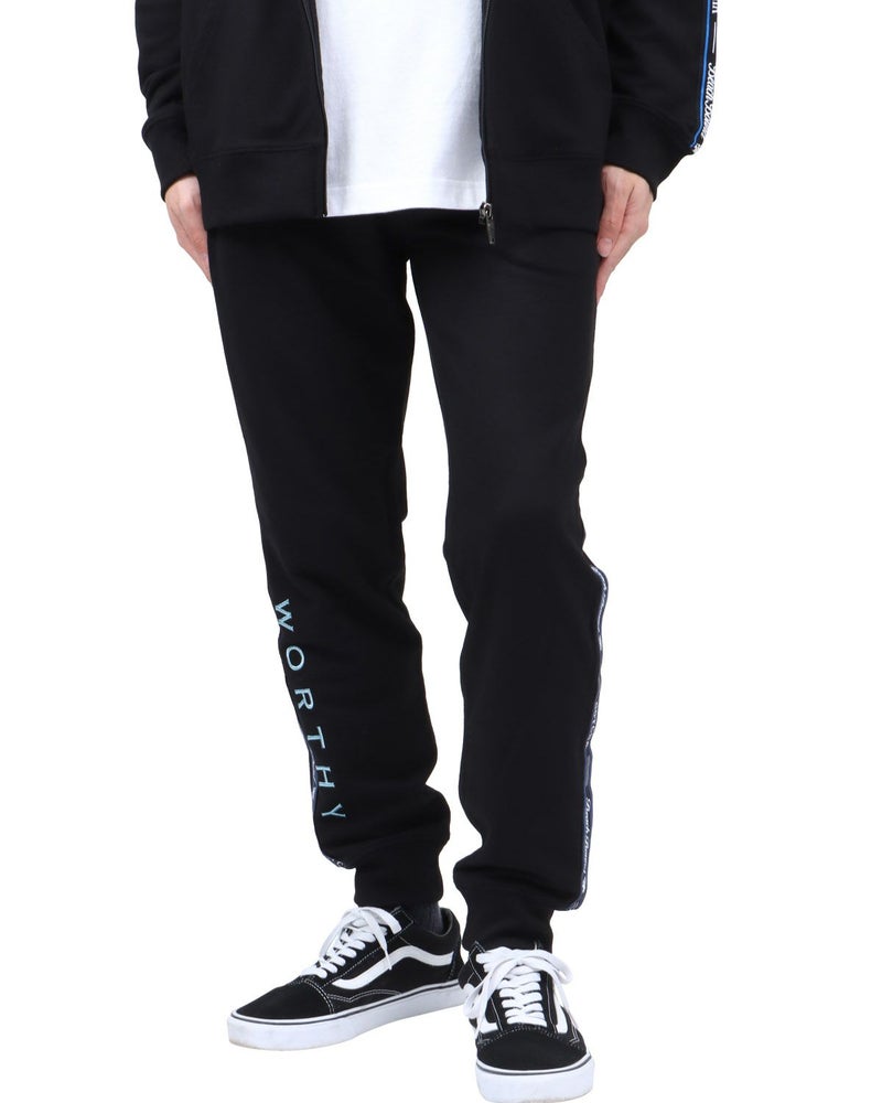 ブラック：173cm63kg(Lサイズ着用)