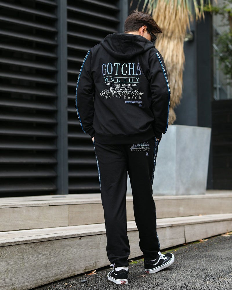 ブラック：180cm/70kg(Lサイズ着用)