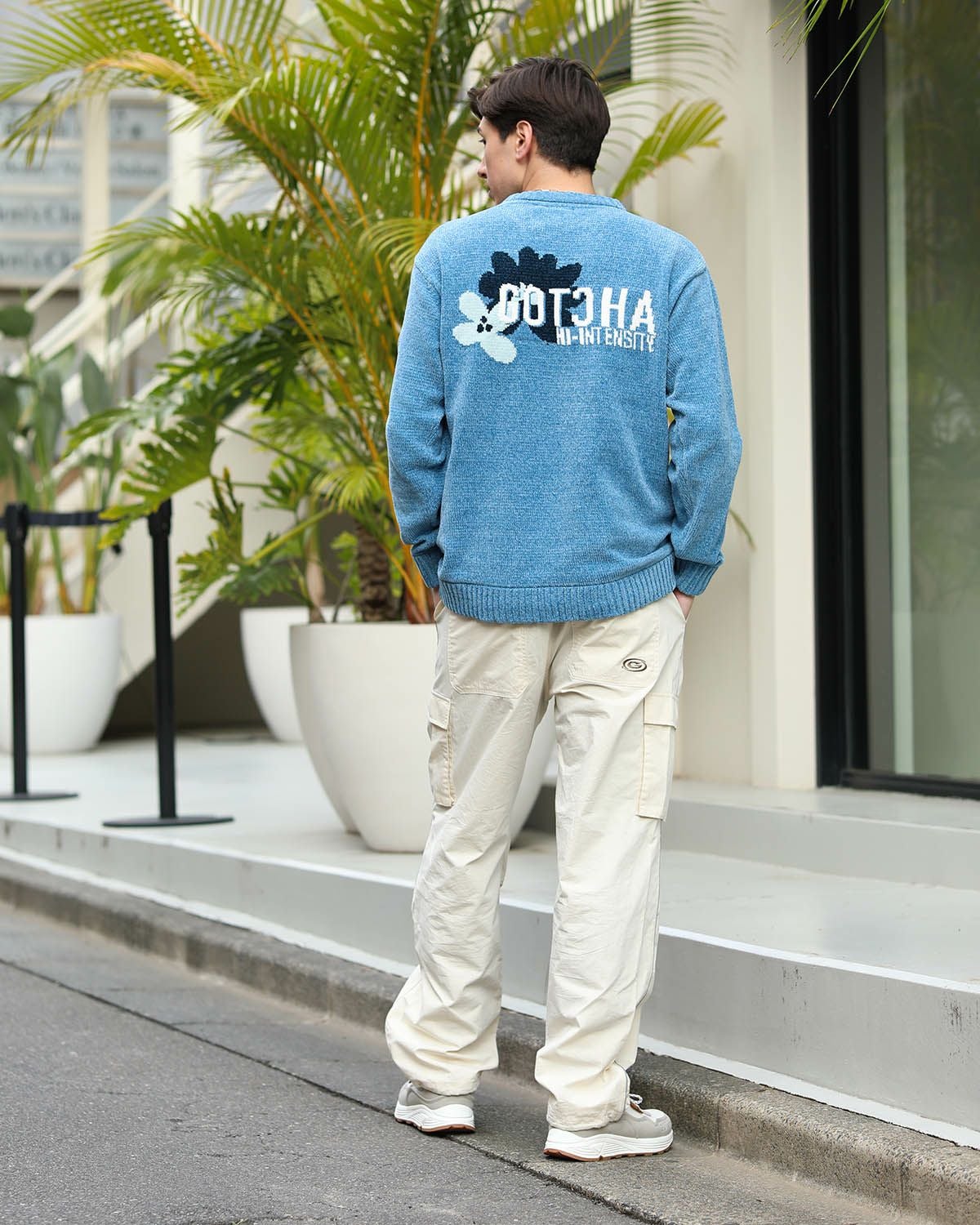 ブルー：180cm/70kg(Lサイズ着用)